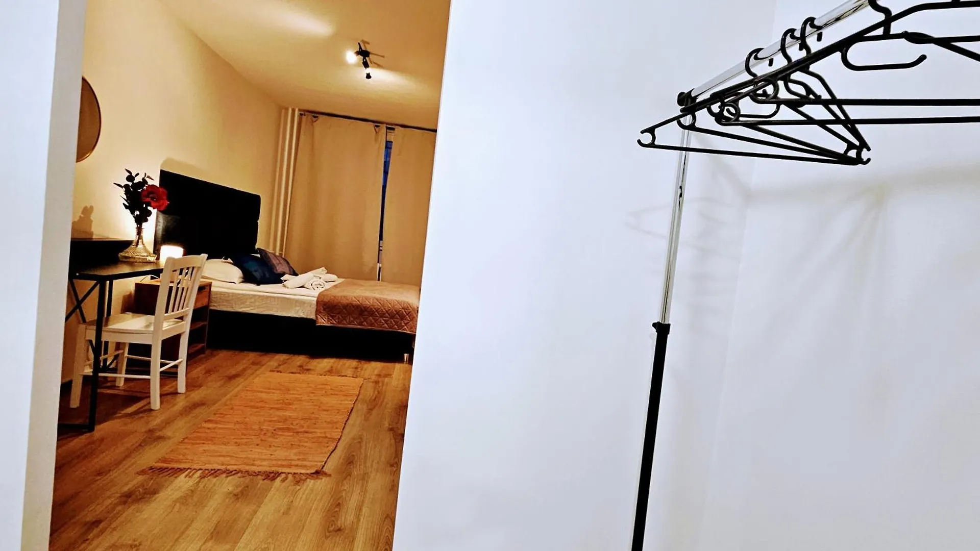Live-Inn Prague Hotel-Style 5 Apartments, 20 Mins To Centre, Gym, Reception, Free Parking, Lift, Roof Terrace & Game Room 0*,  Czech Republic