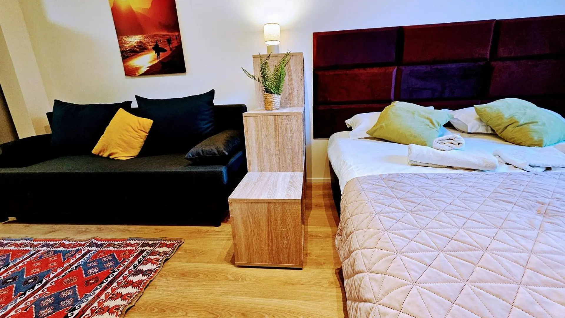 Apartment Live-Inn Prague Hotel-Style 5 Apartments, 20 Mins To Centre, Gym, Reception, Free Parking, Lift, Roof Terrace & Game Room Czech Republic